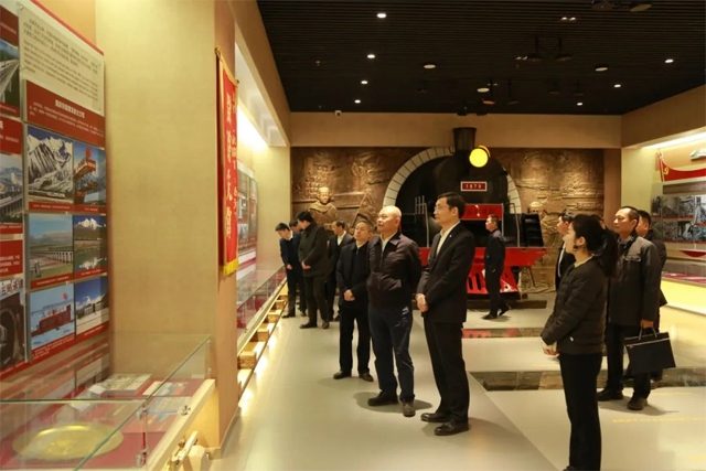 中国建材集团与中国中铁深化战略合作 共推新材料与建筑工程发展-北斗天枢精创有限公司(图3)