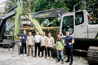 中联重科印尼土方机械推广会 签单热潮涌现-北斗天枢精创有限公司(图3)