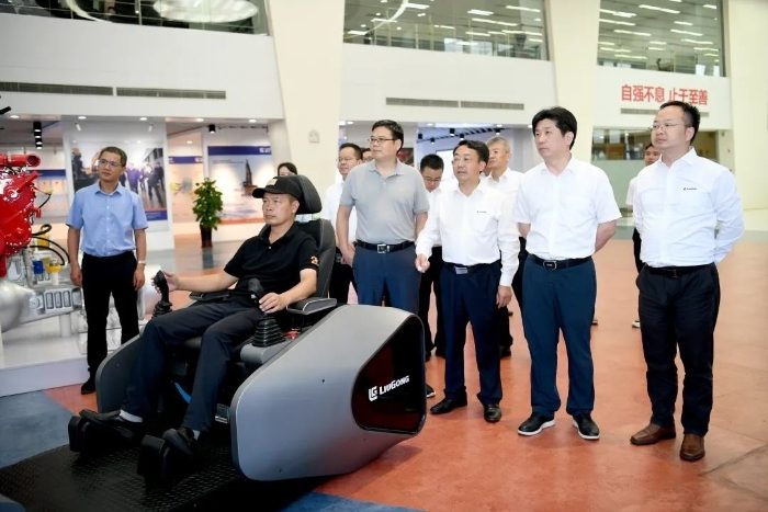 深化战略合作 共推绿色转型 升级行业高质量发展-辰飞雨天枢精创(图2)