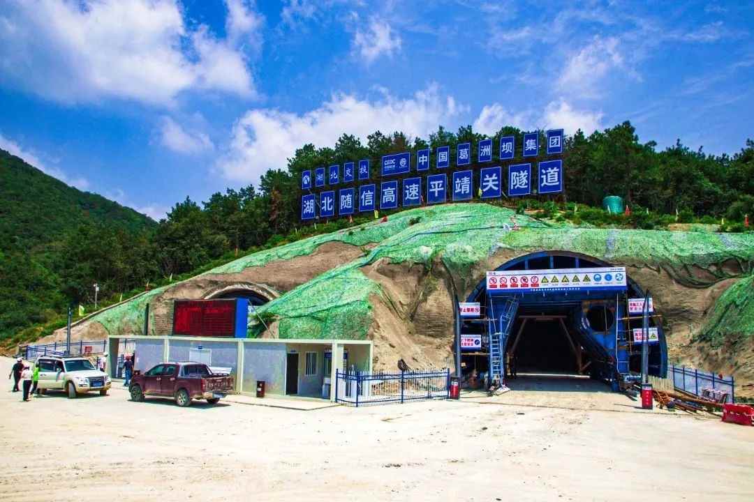 随信高速跨省通道建设提速，助推中部崛起与生态经济带发展-辰飞雨天枢精创(图3)