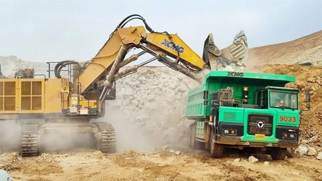 西北矿区设备升级：徐工矿机车队助力高效开采与成本优化-辰飞雨天枢精创(图3)